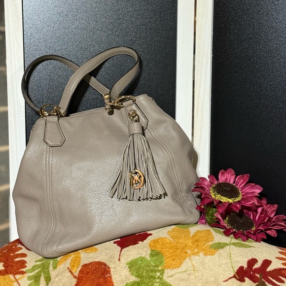 Michael Kors Handbags - Michael Kors